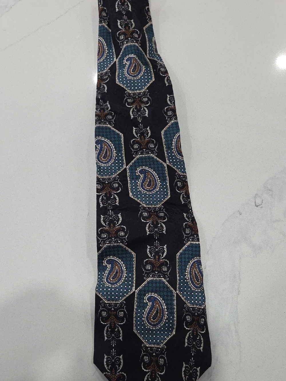 Classic Black Paisley Silk Tie - Men's Accessory